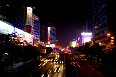 Shenzhen at Night.jpg (450534 bytes)