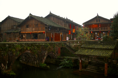 Sichuan - Shangli Ancient Town.jpg (417796 bytes)