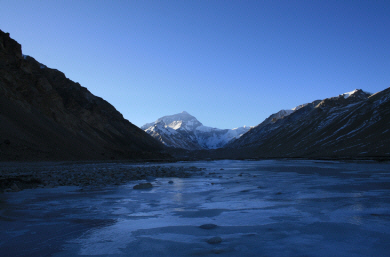 Tibet - Mt. Everest.jpg (359972 bytes)
