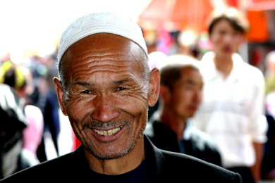Xinjiang - Turpan Muslim People (3).jpg (240646 bytes)